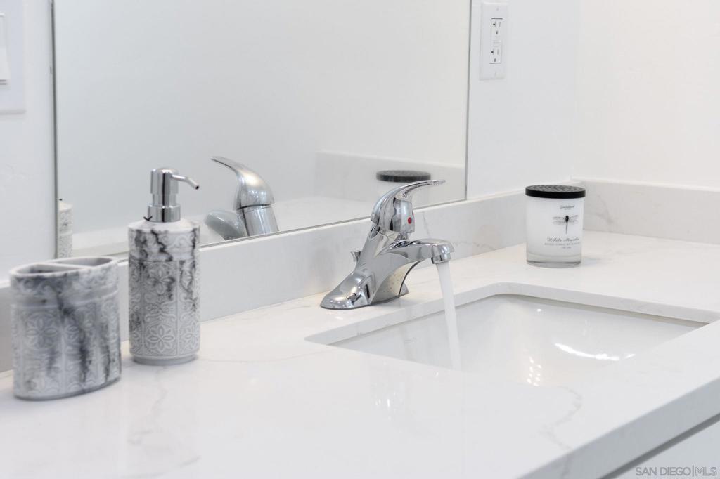260018766SD Property Photo 44