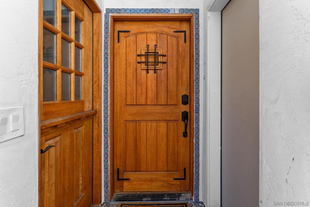 125 127 W Brookes Property Photo 5