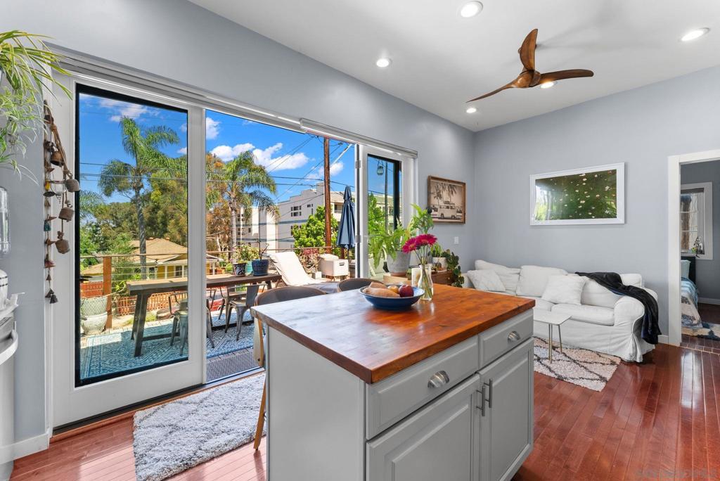 125 127 W Brookes Property Photo 10