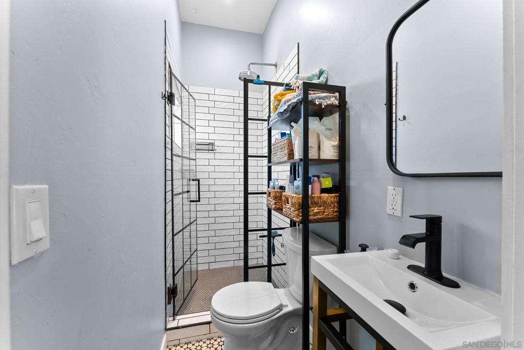 125 127 W Brookes Property Photo 20