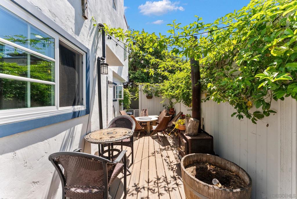 125 127 W Brookes Property Photo 34