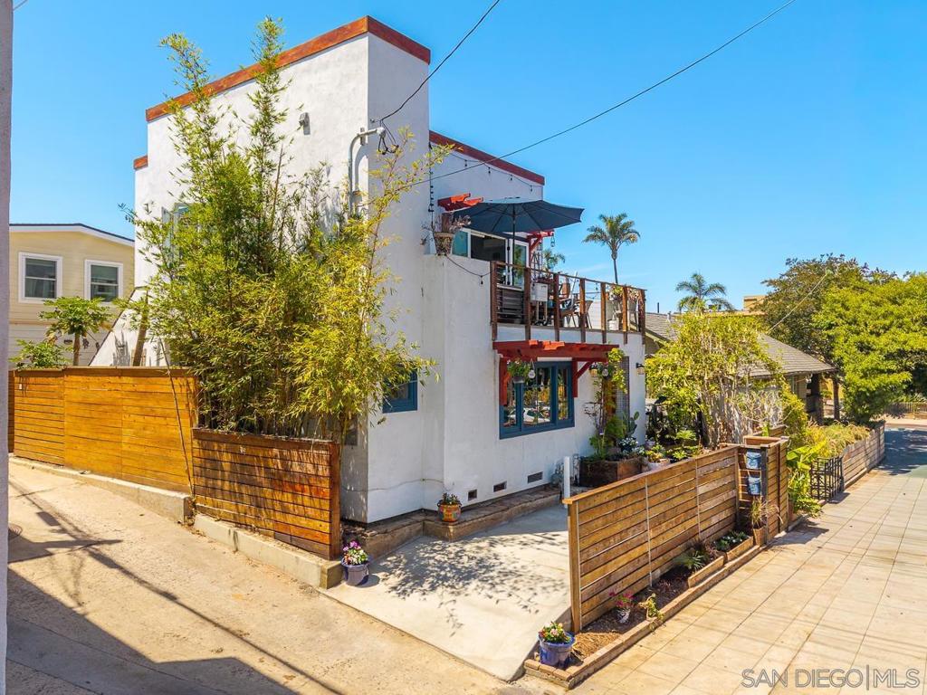125 127 W Brookes Property Photo 38
