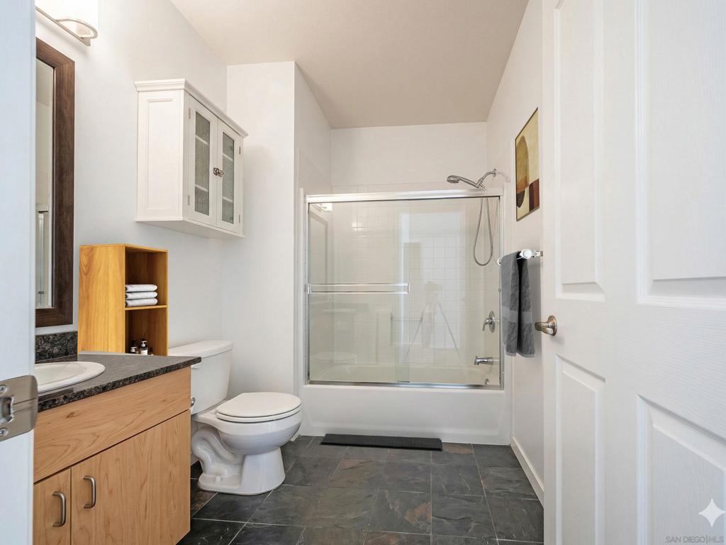 1501 Front St 340 Property Photo 17