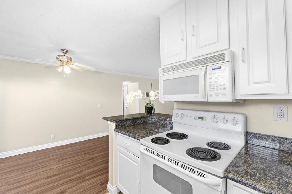 620 E Lexington Ave 13 Property Photo 31