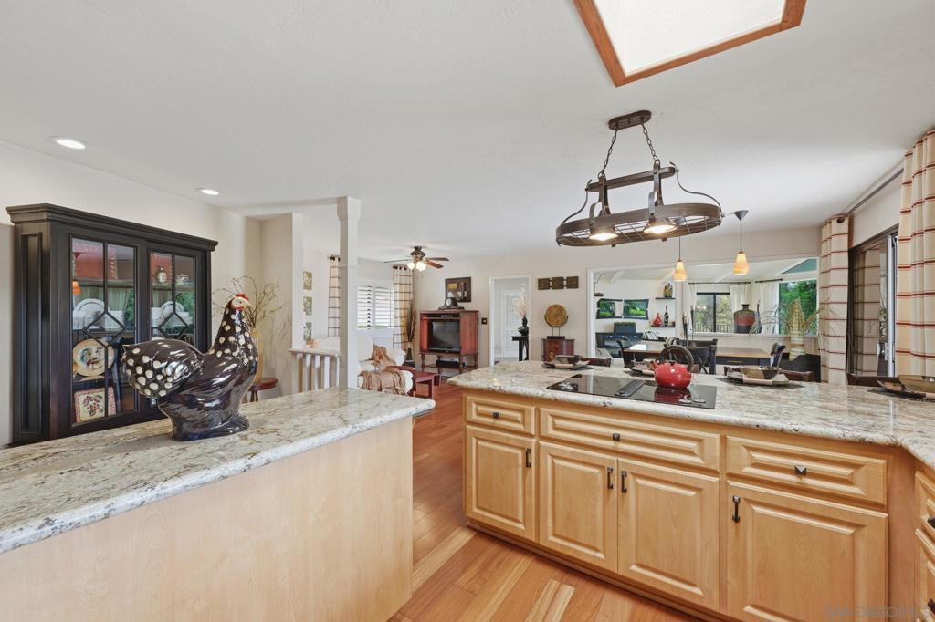 10649 Meadow Glen Way E Property Photo 17