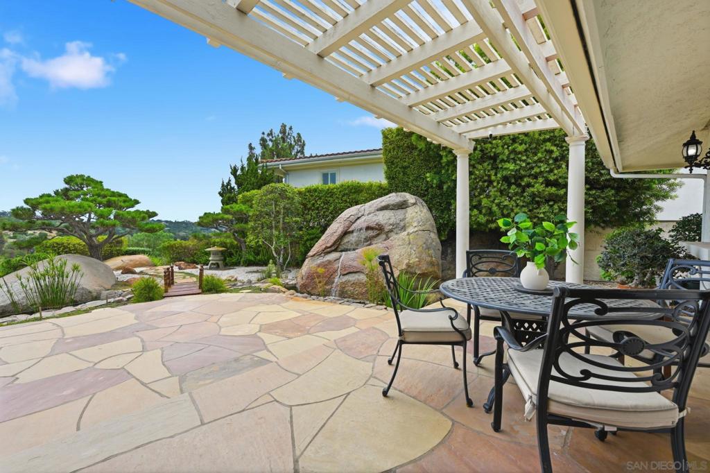 10649 Meadow Glen Way E Property Photo 44