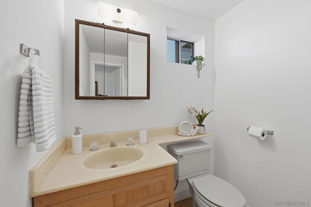 10649 Meadow Glen Way E Property Photo 52