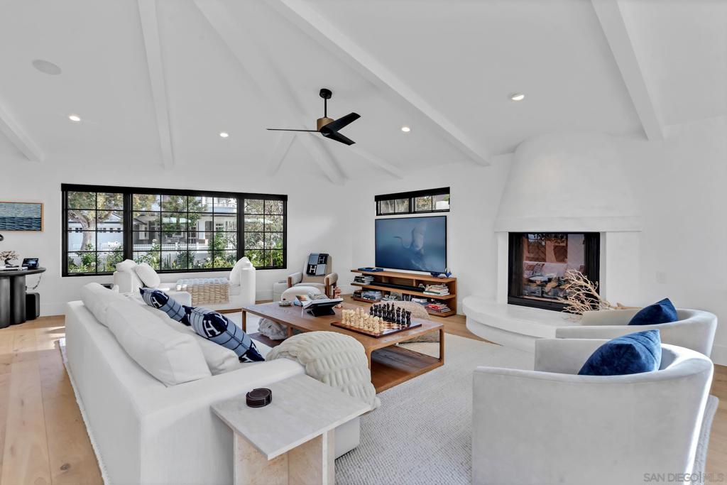 1130 Pine Street Property Photo 13