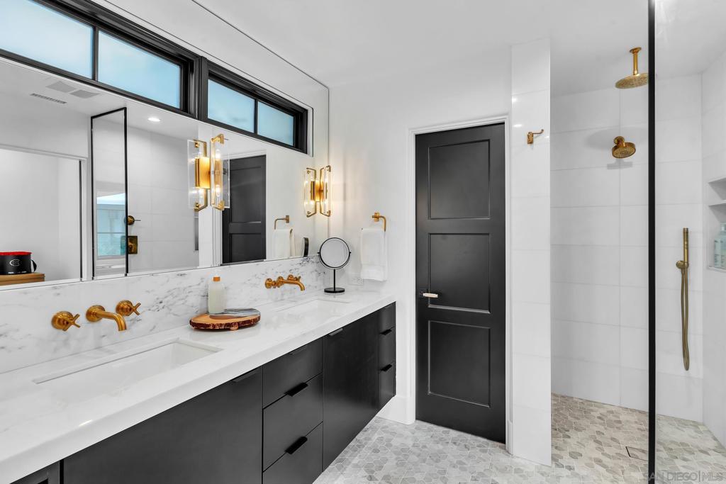 1130 Pine Street Property Photo 28