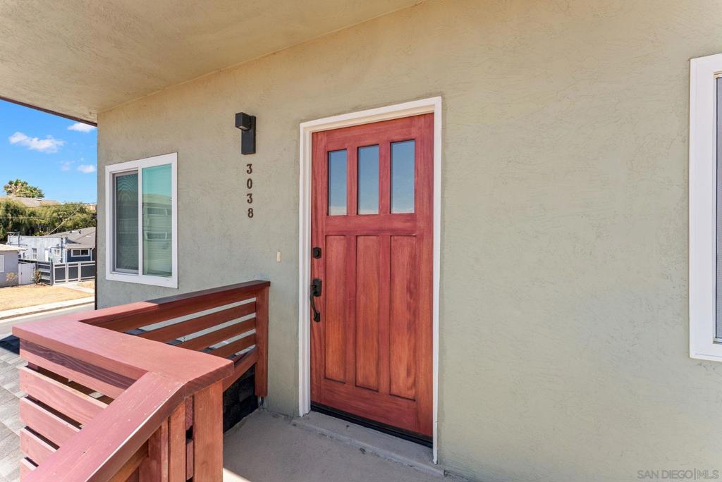 3034 Newell St Property Photo 6