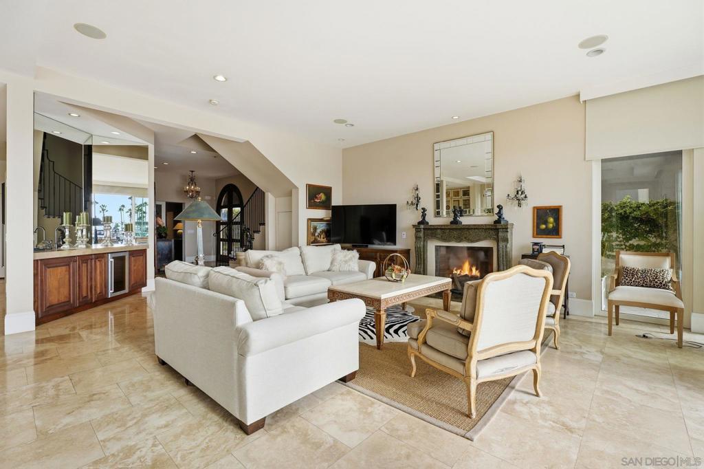 7 Green Turtle Road Property Photo 9