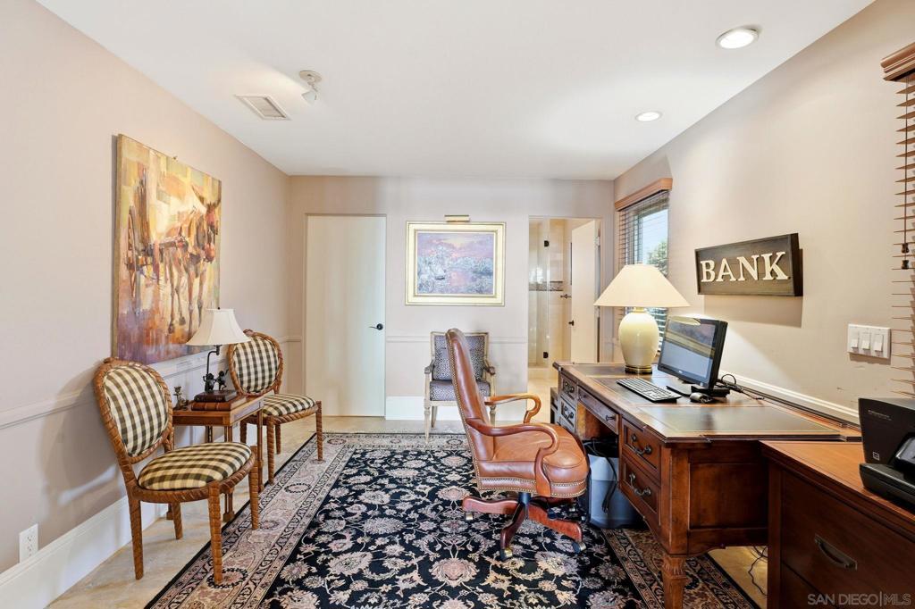 7 Green Turtle Road Property Photo 16