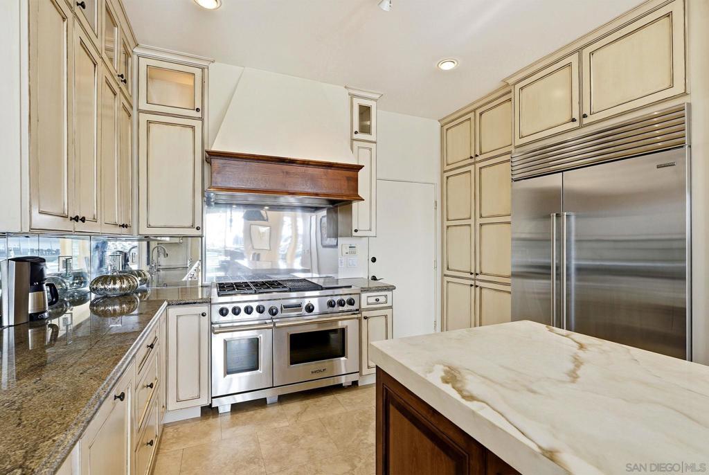 7 Green Turtle Road Property Photo 22