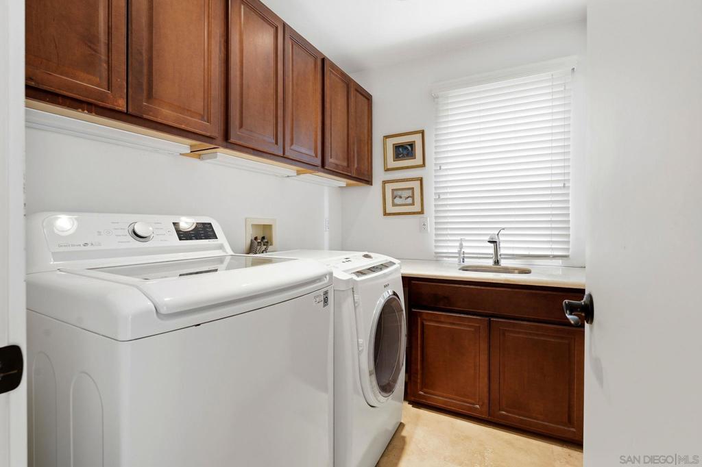 7 Green Turtle Road Property Photo 53