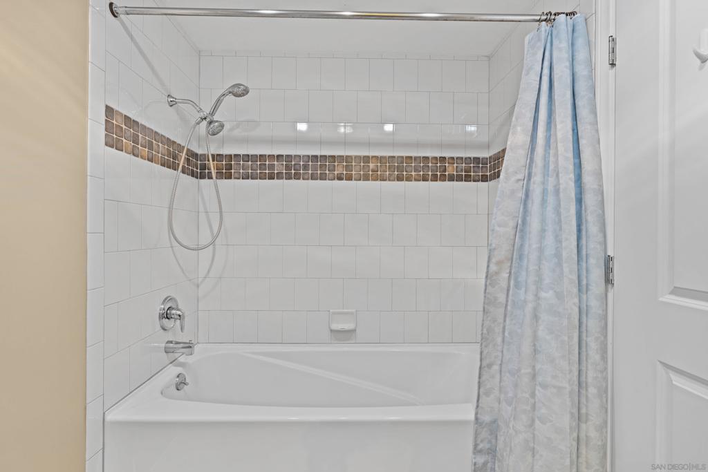850 Beech St #1603 Property Photo 24