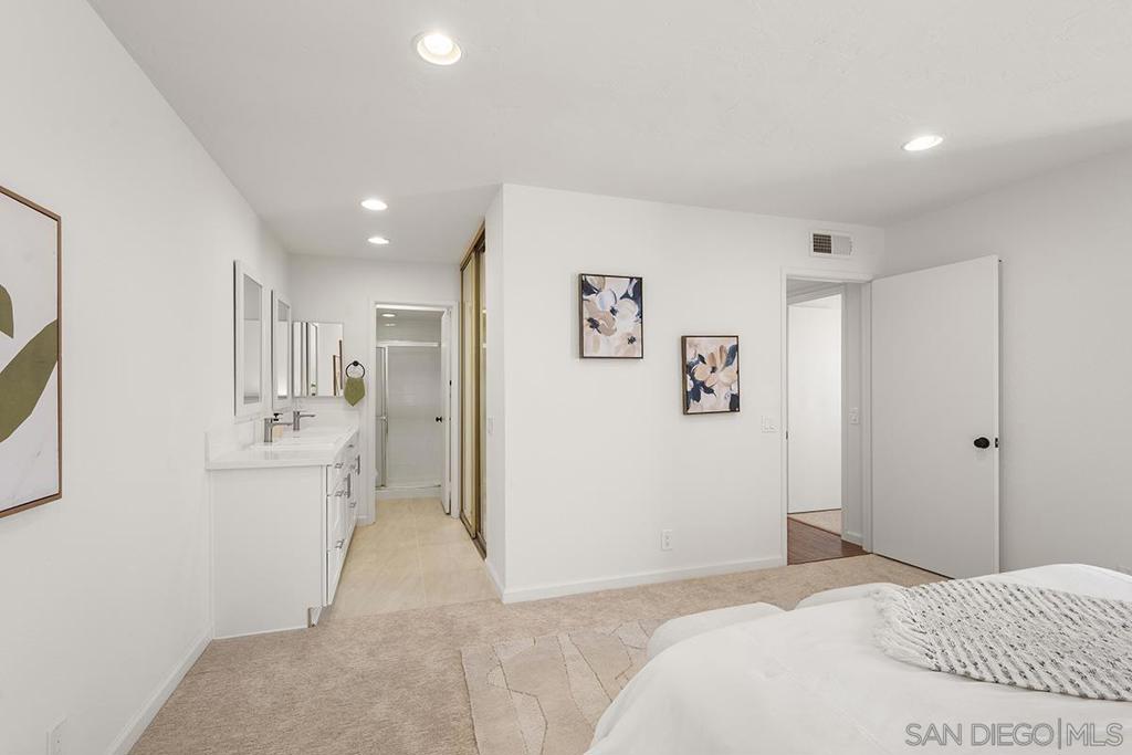 9903 Aviary Dr Property Photo 24