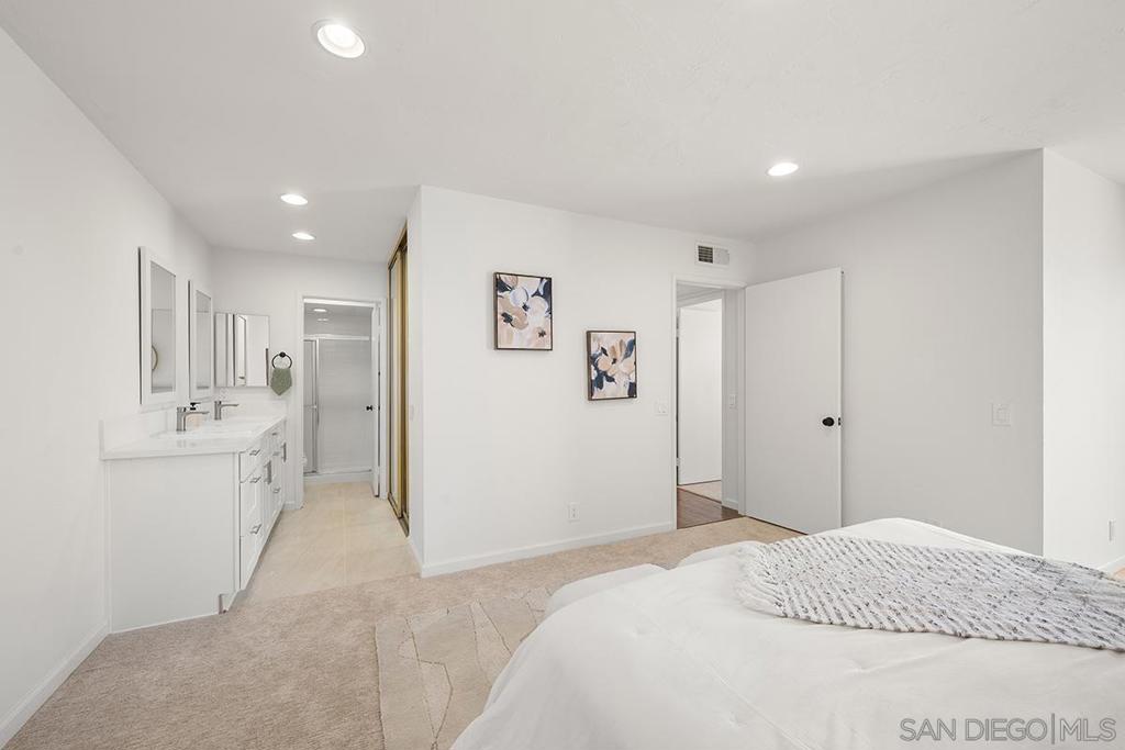9903 Aviary Dr Property Photo 28