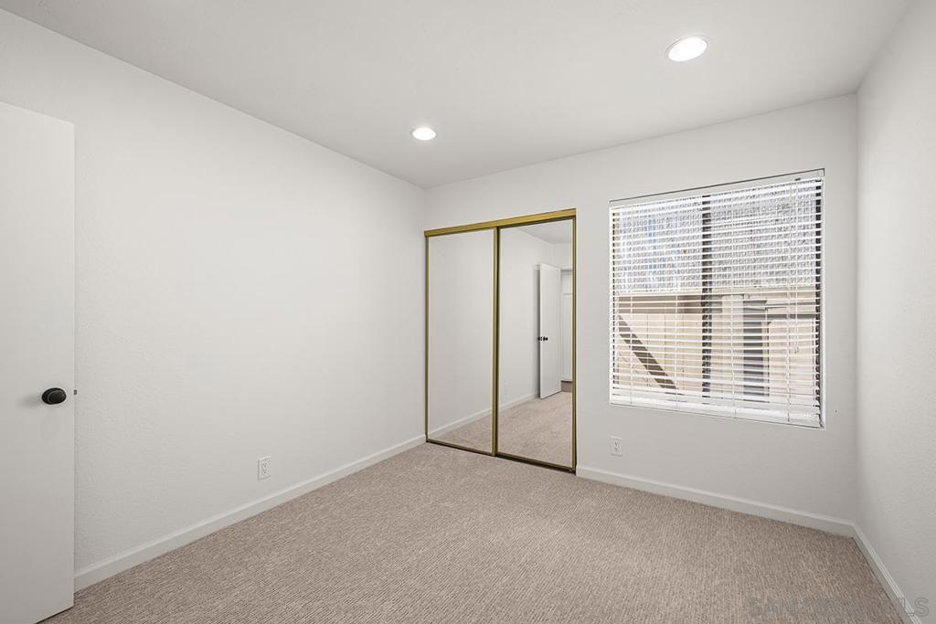 9903 Aviary Dr Property Photo 35