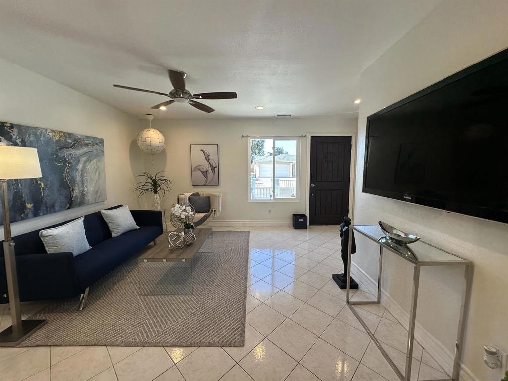 8665 Hillery Property Photo 4
