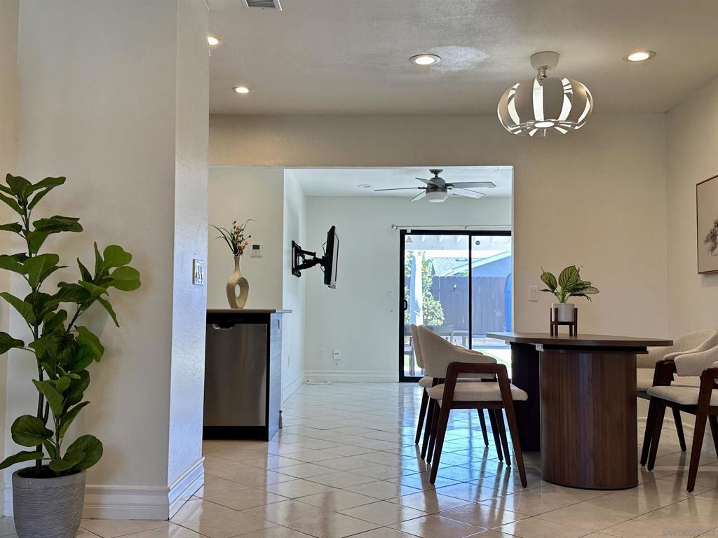 8665 Hillery Property Photo 6