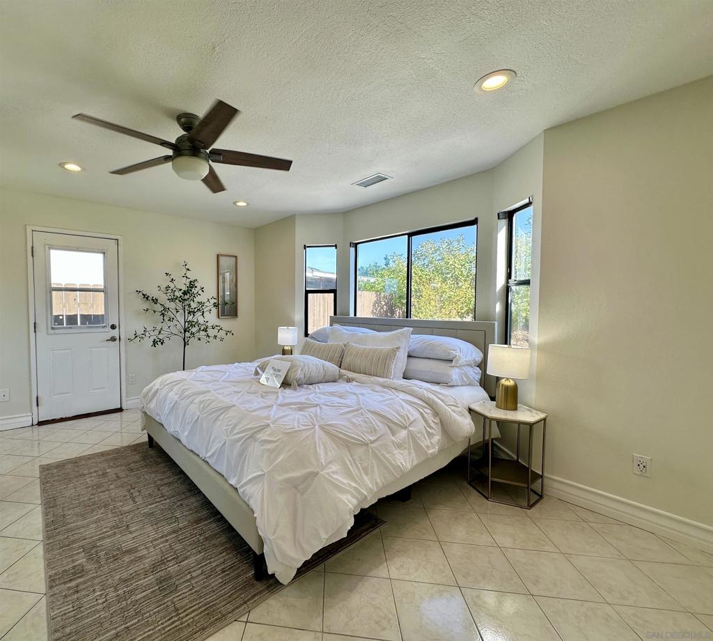 8665 Hillery Property Photo 16