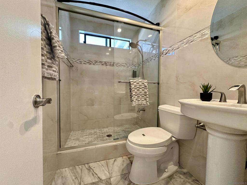 8665 Hillery Property Photo 24