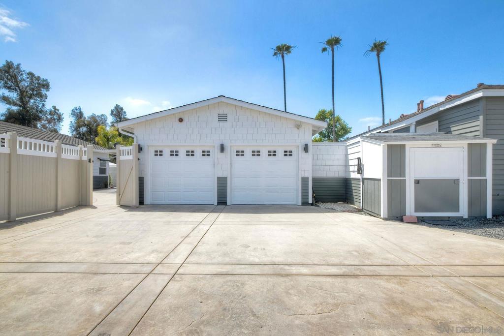 1011 13 Knowles Ave Property Photo 17