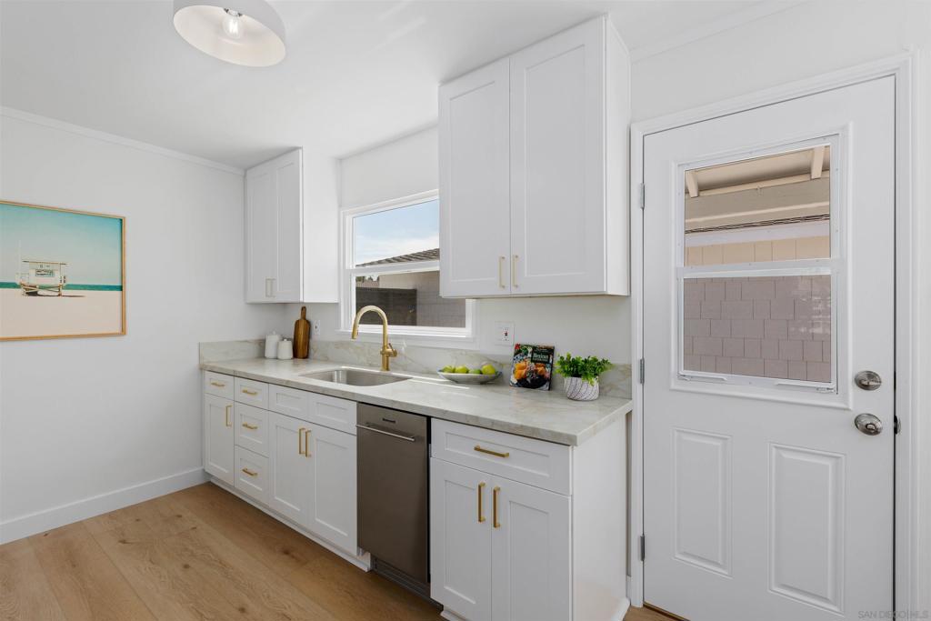 1011 13 Knowles Ave Property Photo 24