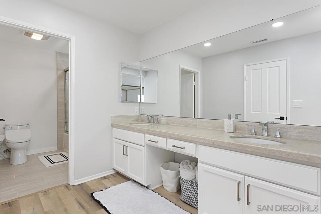 522 4th Street A Property Photo 16