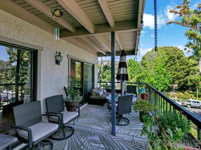 2376 Caringa Way G Property Photo 4