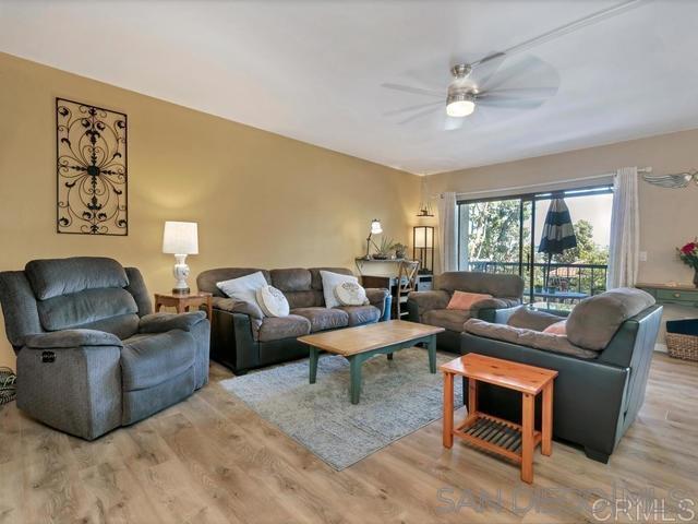 2376 Caringa Way G Property Photo 8