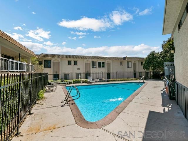 2376 Caringa Way G Property Photo 17