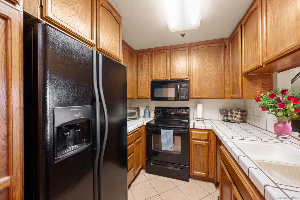 5649 Lake Park 102 Property Photo 14