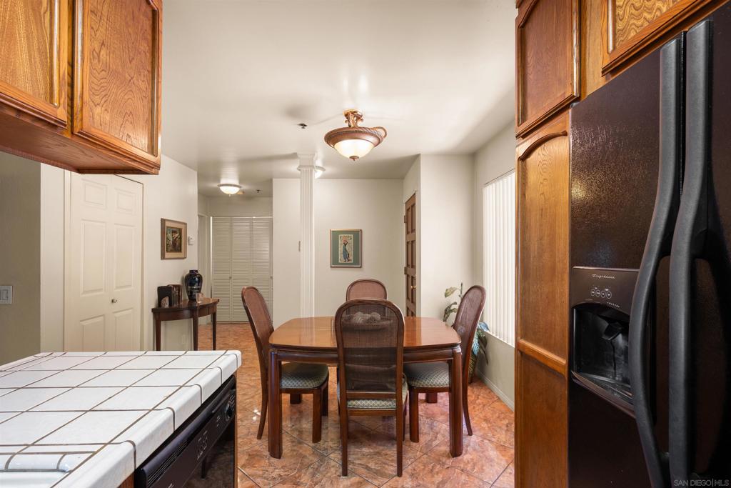 5649 Lake Park 102 Property Photo 17