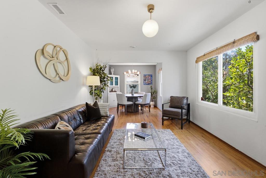 4253 Poplar