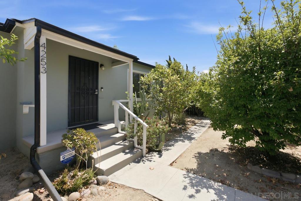 4253 Poplar Property Photo 37