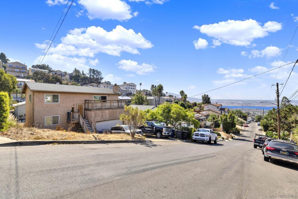 1659 Portola Ave Property Photo 1