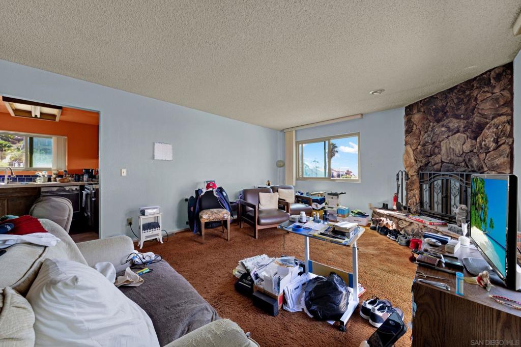 1659 Portola Ave Property Photo 8