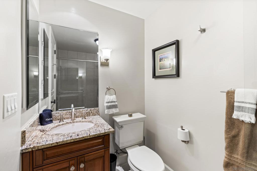 1010 Genter St 302 Property Photo 25