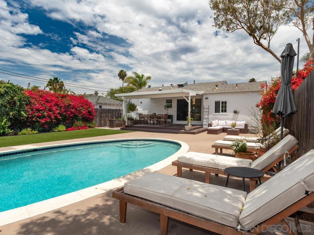 4038 Violet Property Photo 1