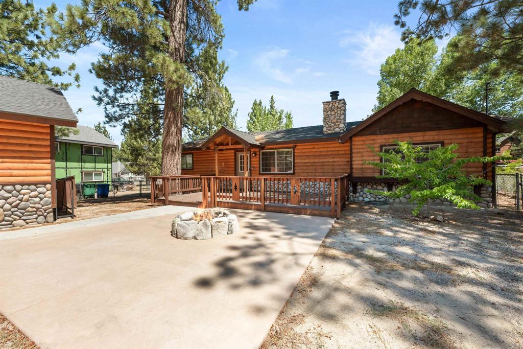651 Cienega Property Photo 4