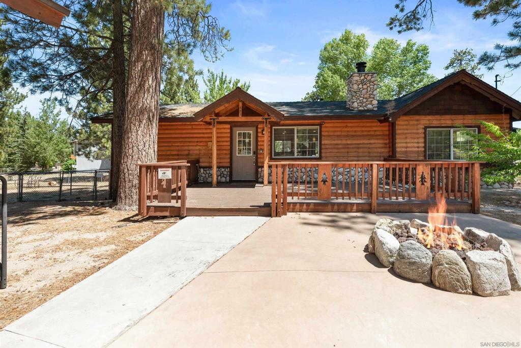 651 Cienega Property Photo 5