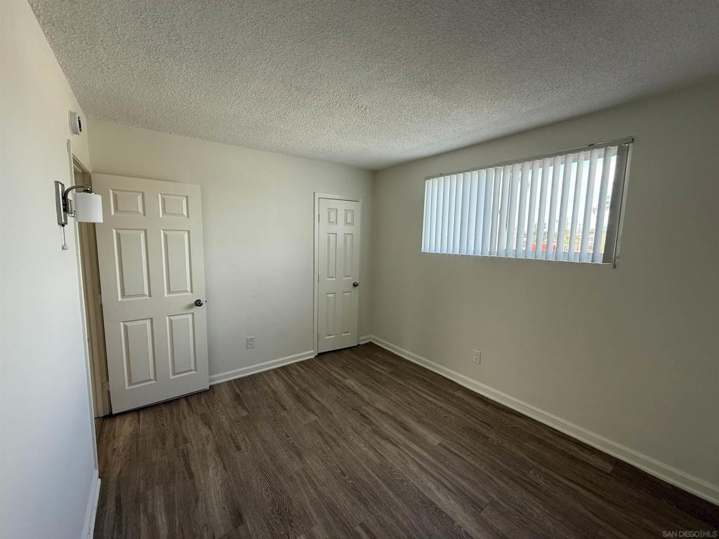 260018923SD Property Photo 6
