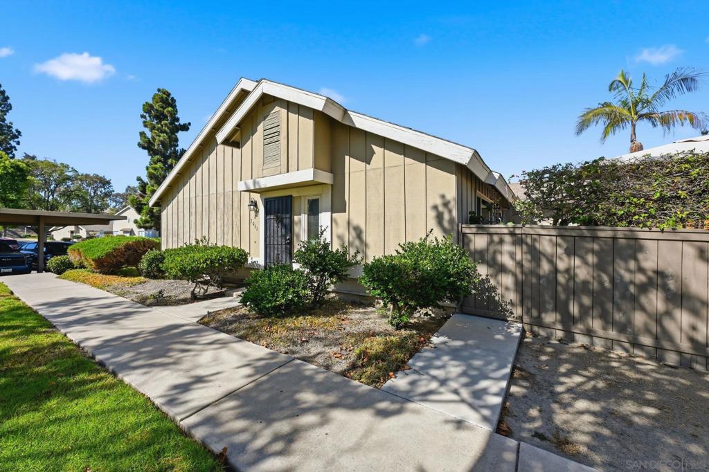 7061 Appian Dr B Property Photo 2