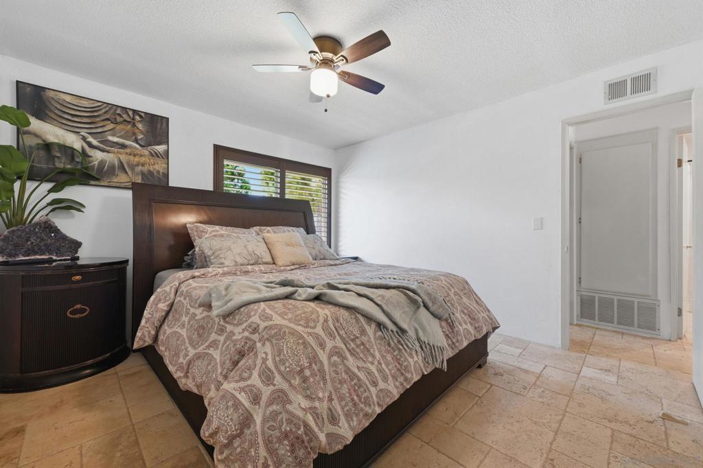 7061 Appian Dr B Property Photo 16