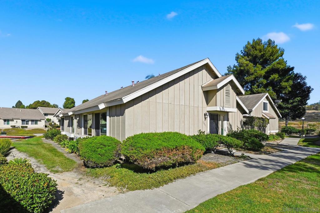 7061 Appian Dr B Property Photo 32