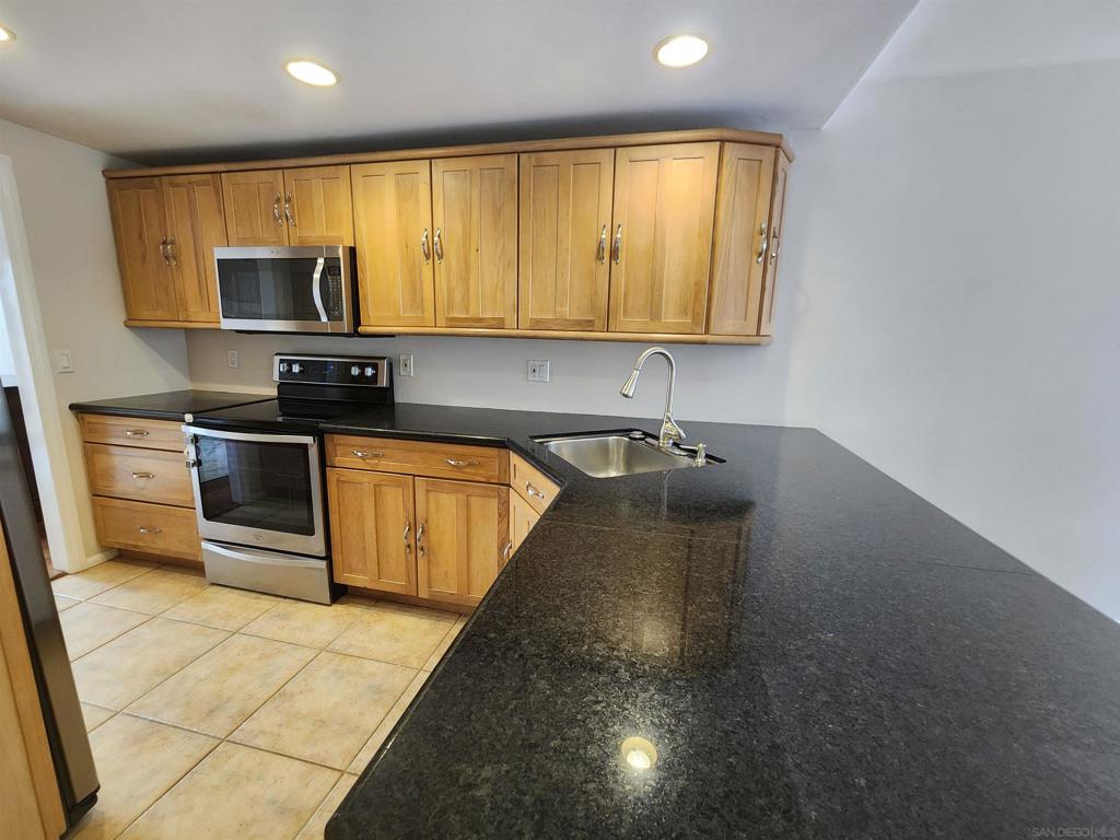 8730 Caminito Sueno Property Photo 4