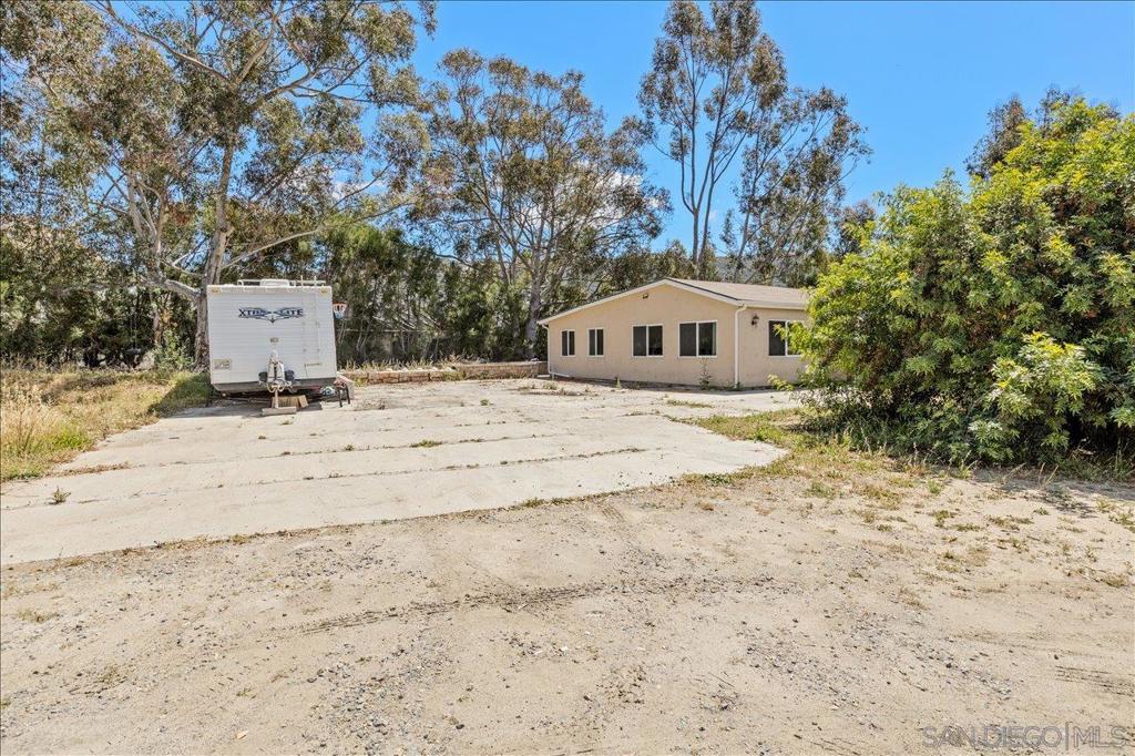 5461 Rainbow Creek Property Photo 2