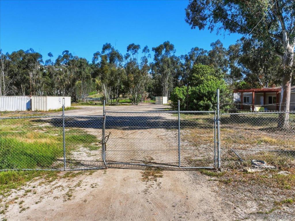 5461 Rainbow Creek Property Photo 36