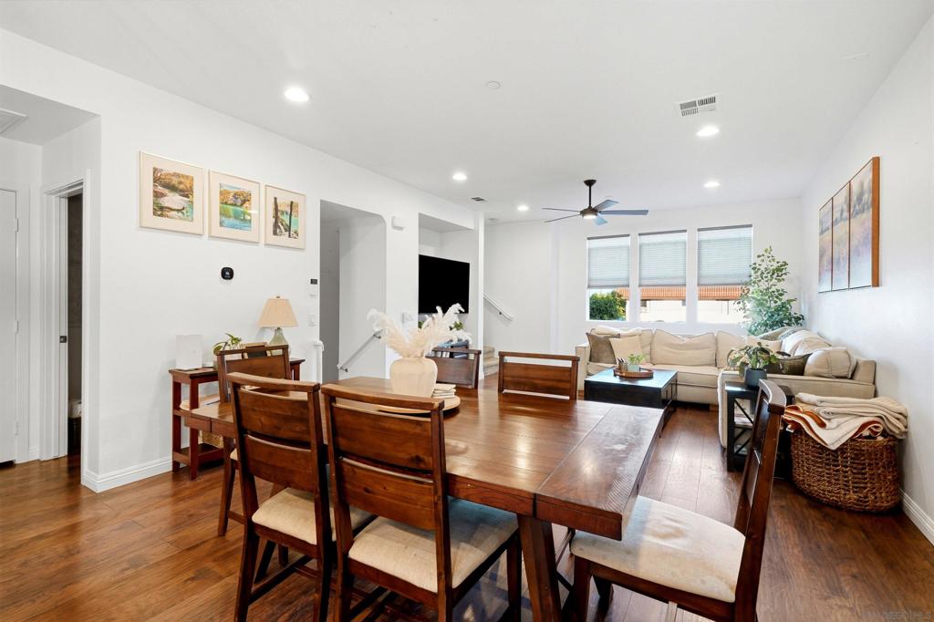 325 Royal Gln 608 Property Photo 11